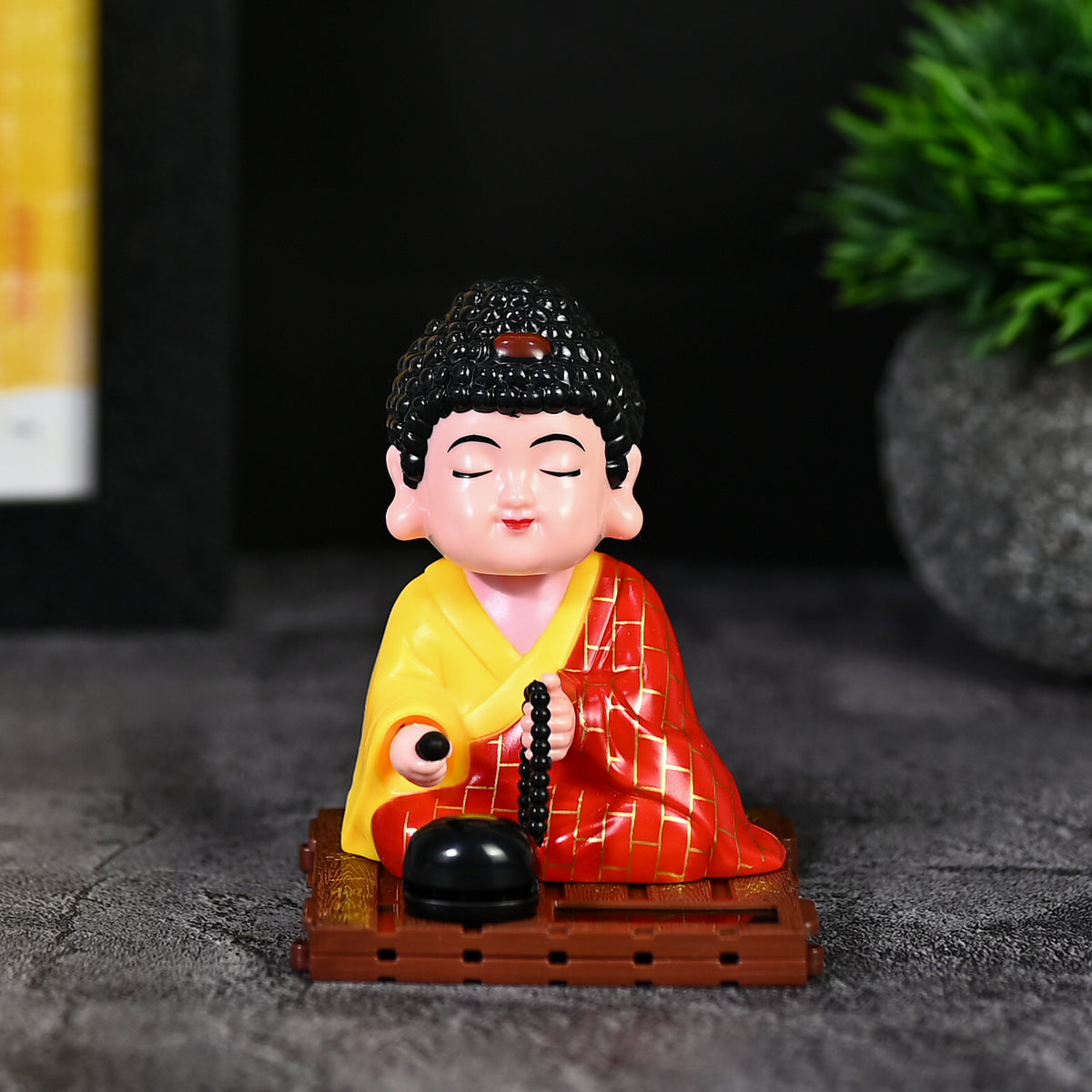 HindCraft Solar-Powered Meditating Monk Showpiece with Prayer Beads and Bell for Home, Office & Car Dashboard Décor